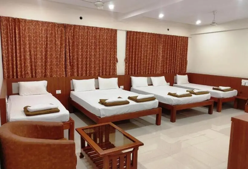 Chambre Familiale, Bhramari Nest