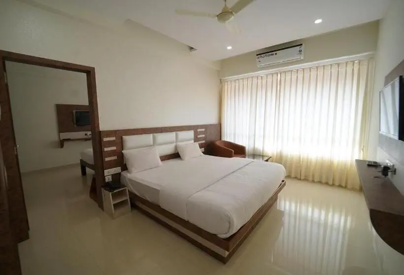 Chambre Quadruple Premium, Bhramari Nest