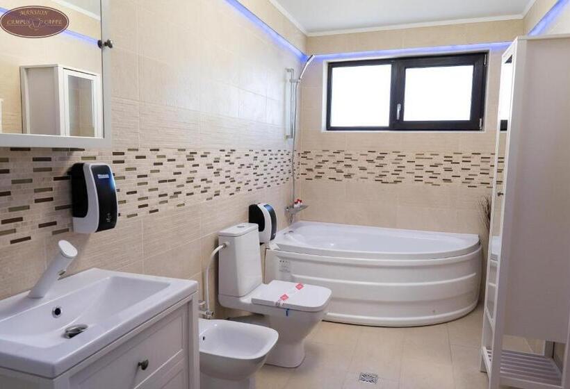 اتاق استاندارد با تخت بزرگ, Campus Caffe Mansion