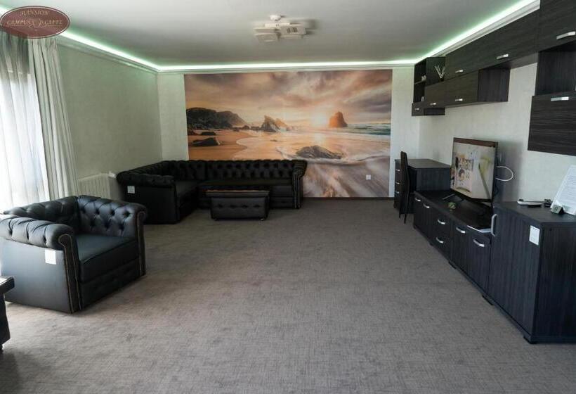 Апартаменты Пентхаус 1 Спальня, Campus Caffe Mansion