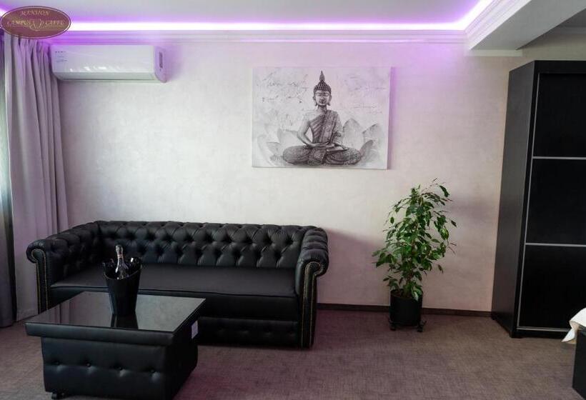 اتاق سوپریور با تخت بزرگ, Campus Caffe Mansion
