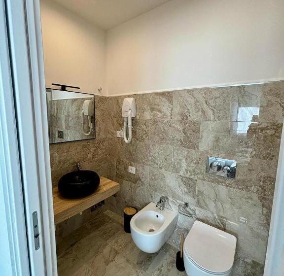 标准三人间, Villa Giulini Rho