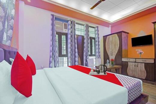 Quarto Estandar, Royal Grand Stay In