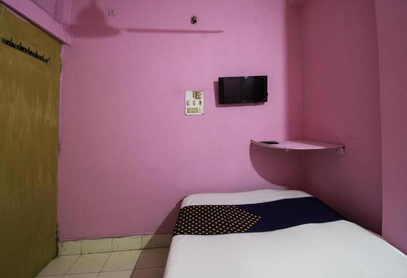 اتاق کلاسیک سه تخته, O Suvidha