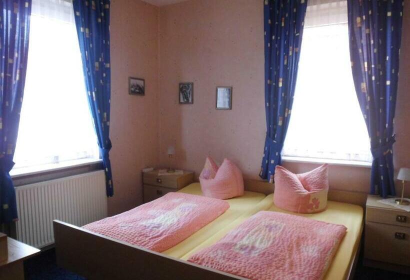 スタンダードルーム, Wilhelm Busch Stube