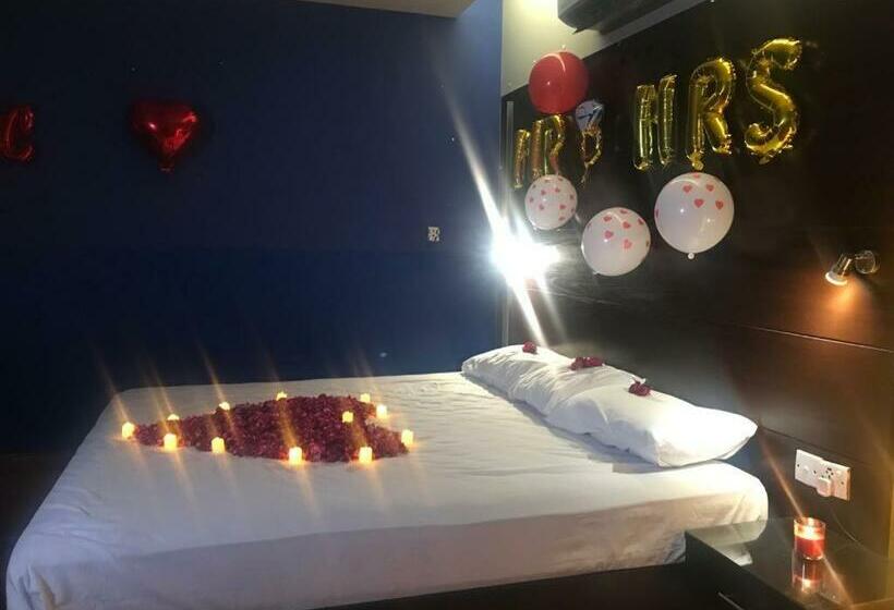 اتاق لوکس, Hira Guest House