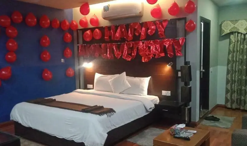 اتاق لوکس, Hira Guest House