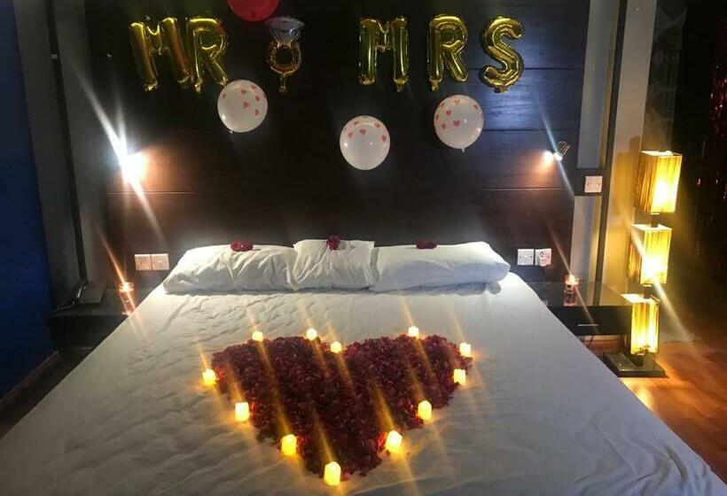 اتاق لوکس, Hira Guest House