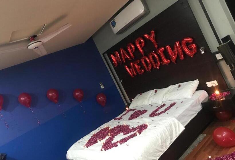 اتاق لوکس, Hira Guest House