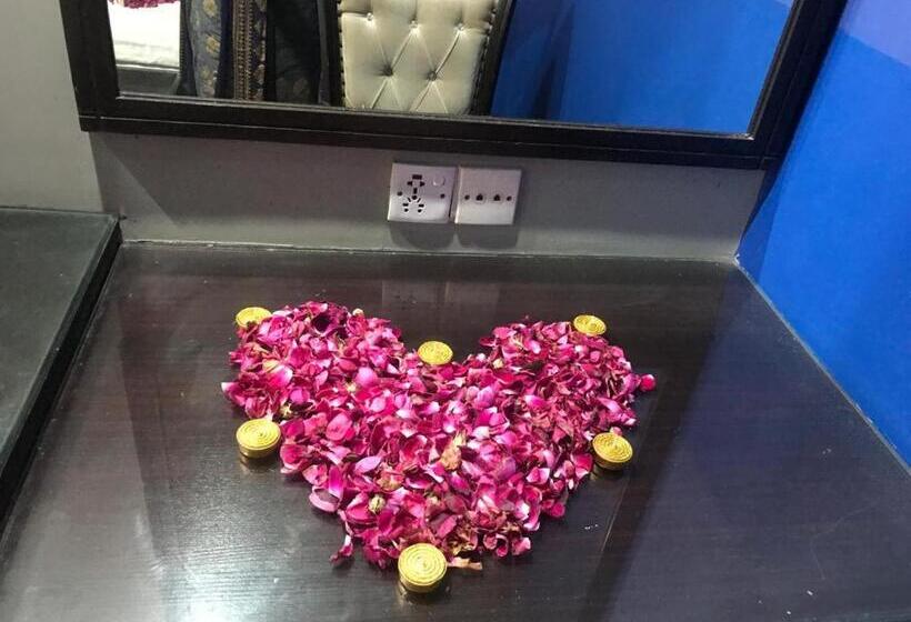 اتاق لوکس, Hira Guest House