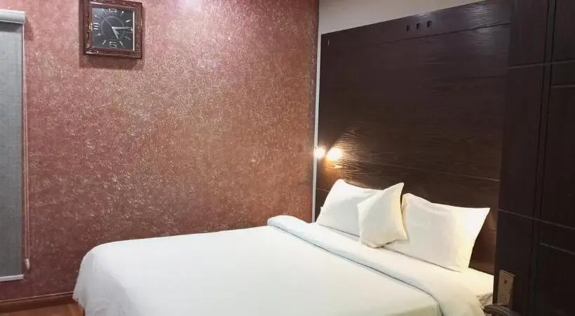 اتاق لوکس یک تخته, Hira Guest House