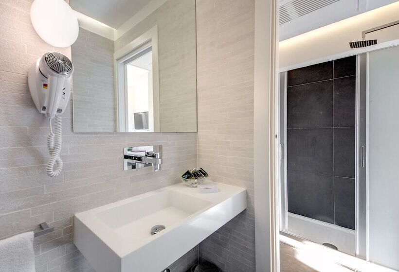 اتاق استاندارد با چشمانداز, Albergo Abruzzi