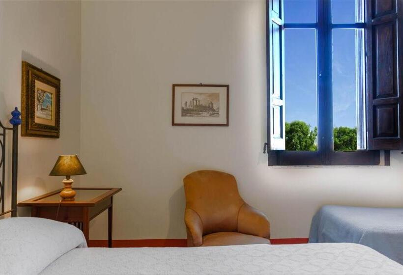 标准三人间, Baglio Spano  Antiche Dimore Di Sicilia