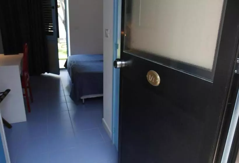 اتاق اکونومی, B&b Marina