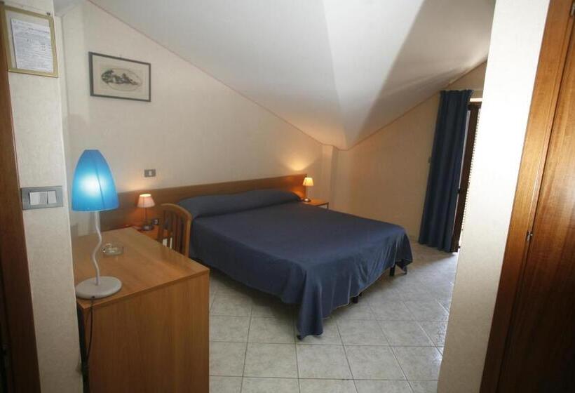 Трехместный Номер Базовый, B&b Marina