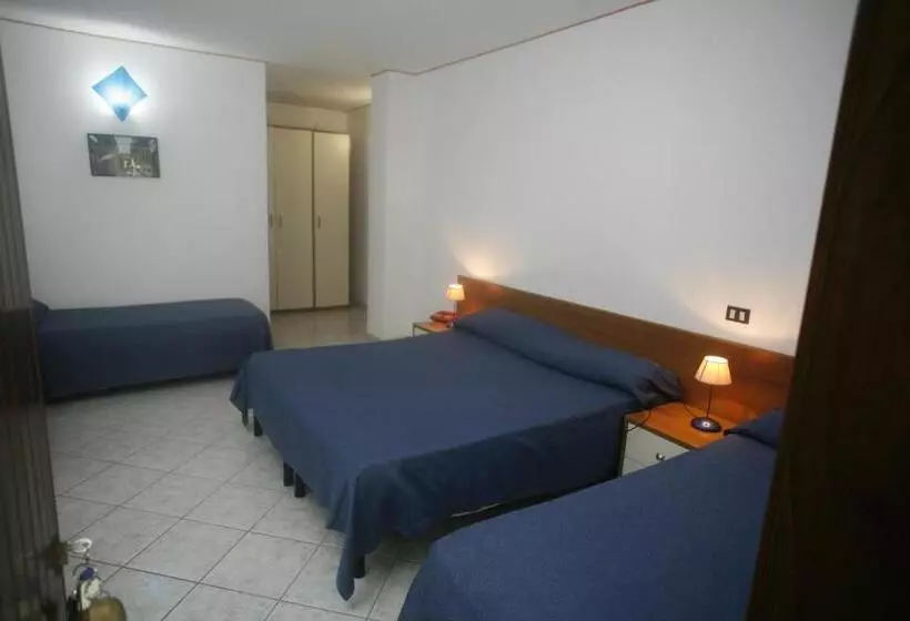 اتاق استاندارد چهار تخته, B&b Marina