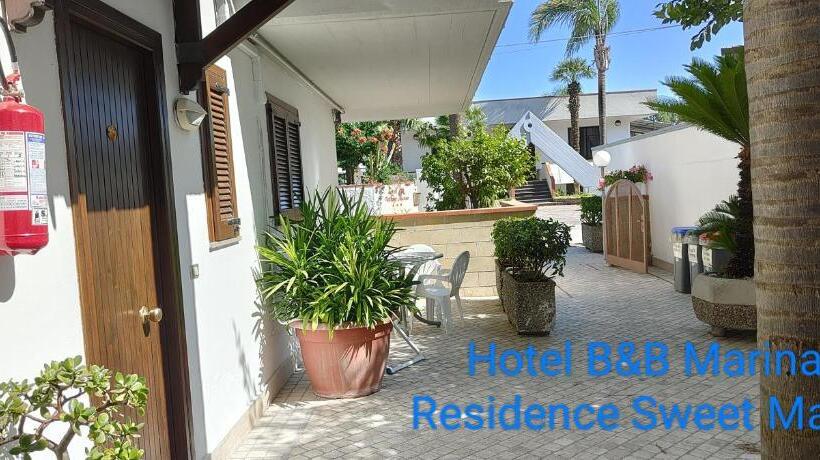 شقة غرفة واحدة, B&b Marina