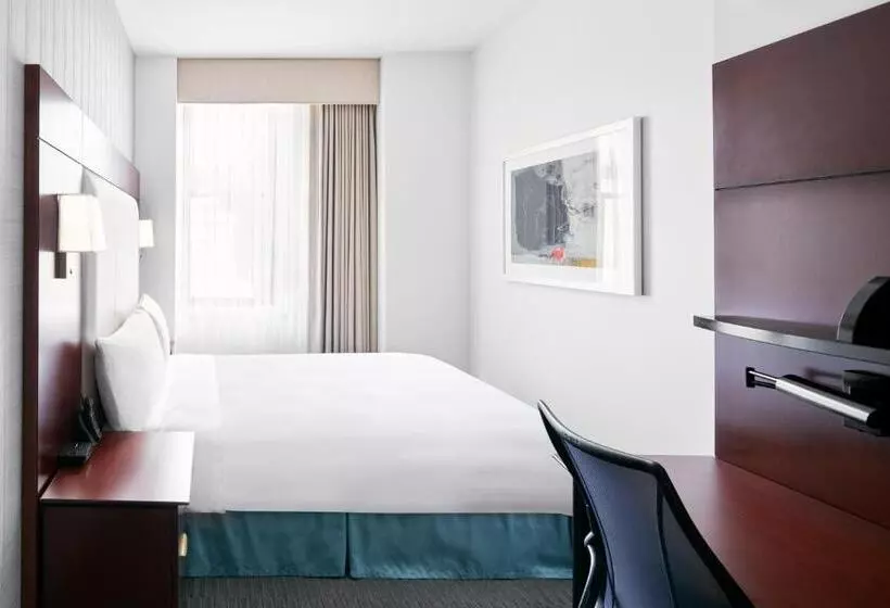 Basic-huone, Club Quarters Hotel Wacker At Michigan, Chicago