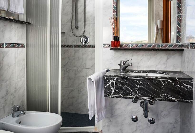 חדר קלאסי, Feldberg