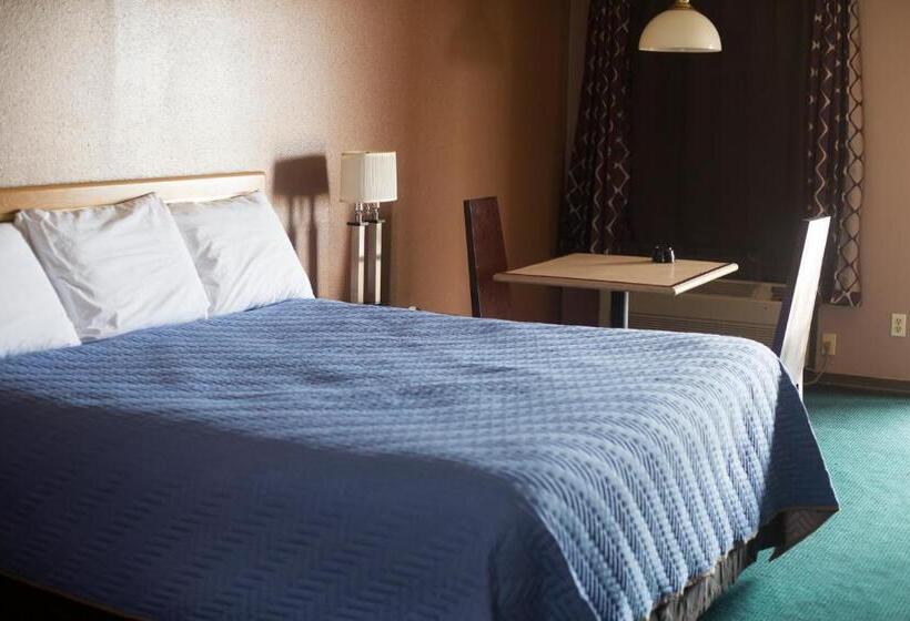 غرفة قياسية سرير كينج, Hickory House Inn