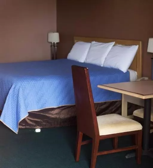 キングサイズベッドのスタンダードルーム, Hickory House Inn