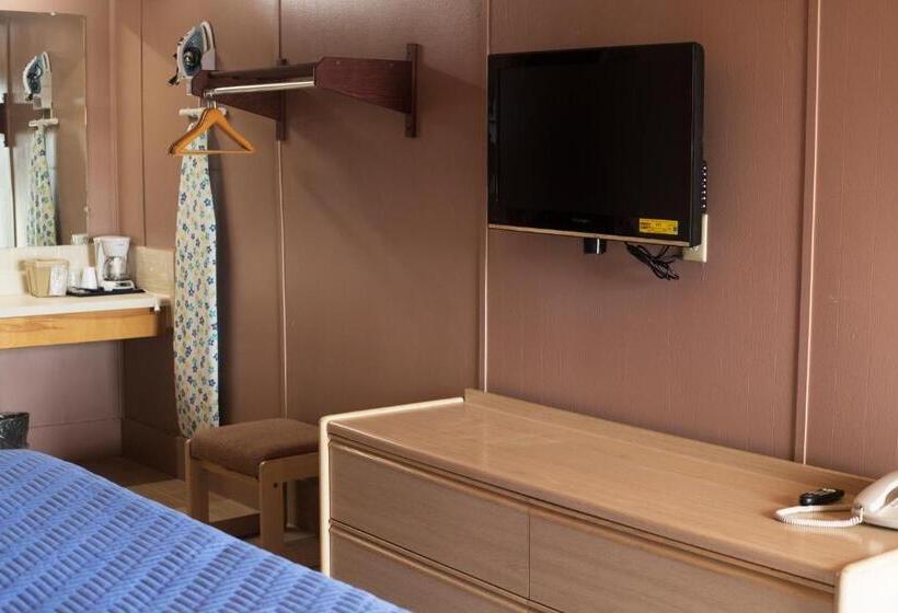 غرفة قياسية سرير كينج, Hickory House Inn