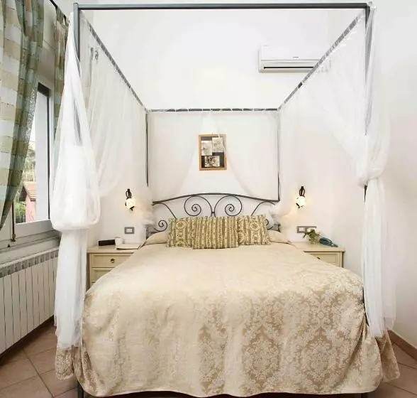 اتاق استاندارد, Del Borgo
