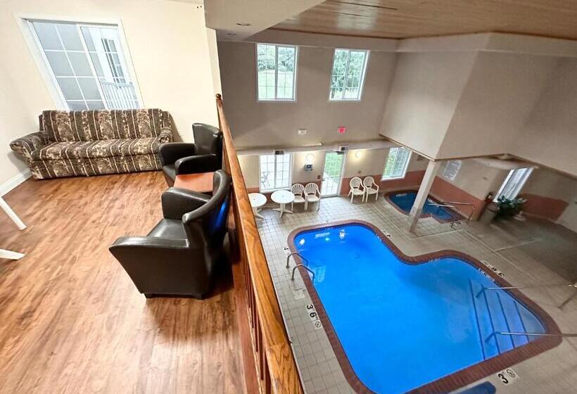 Люкс, Mainstay Suites Madison Airport