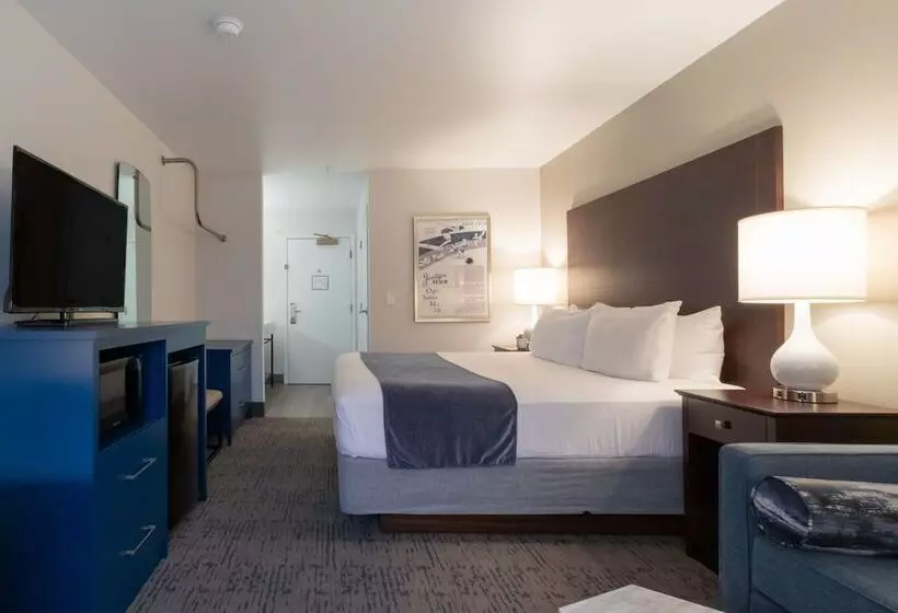 سوئیت با تخت بزرگ, Oxford Suites Portland Jantzen Beach