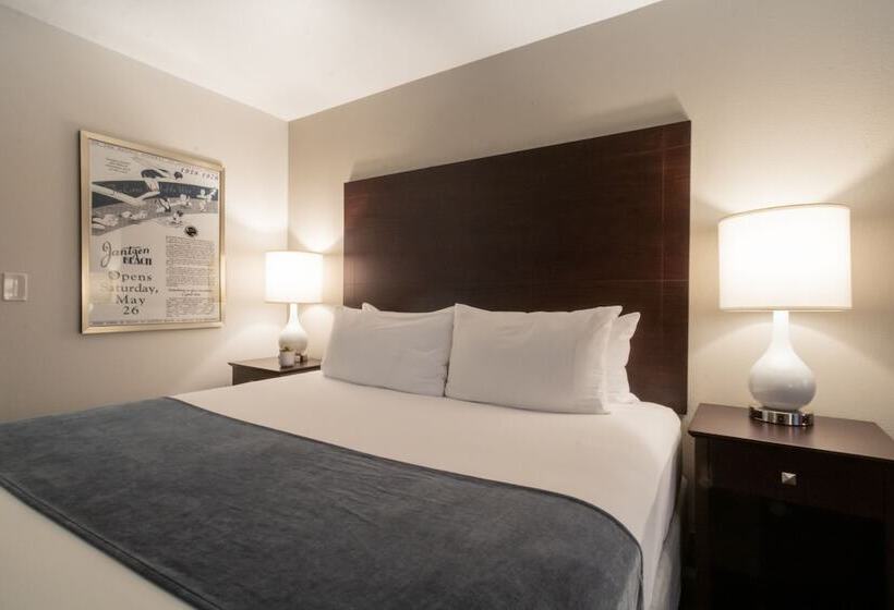 带大床的套房, Oxford Suites Portland  Jantzen Beach