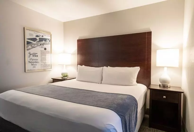 سوئیت اجرایی با تخت کینگ, Oxford Suites Portland Jantzen Beach