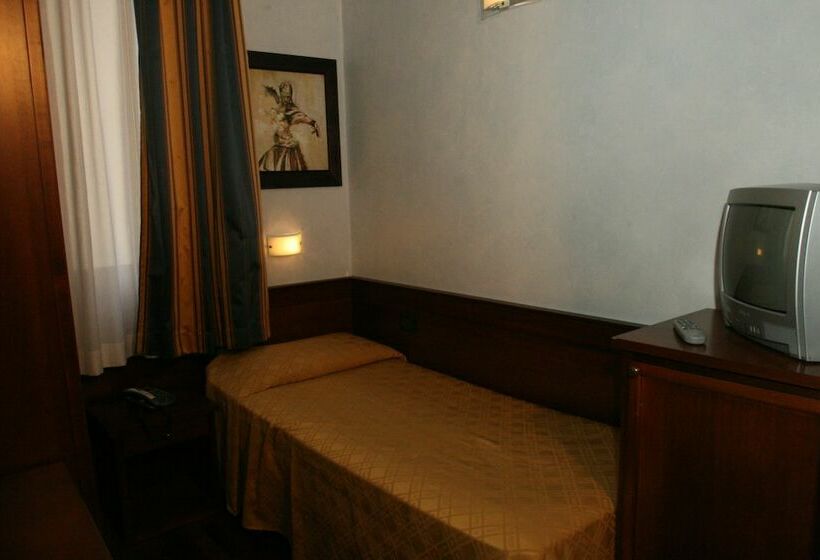 اتاق عادی یک تخته, Palazzo Vecchio