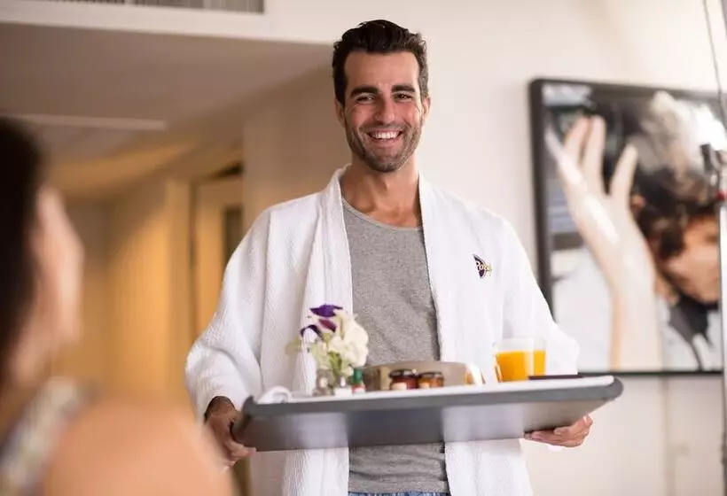 اتاق لوکس, Seminole Hard Rock Hotel & Casino Hollywood