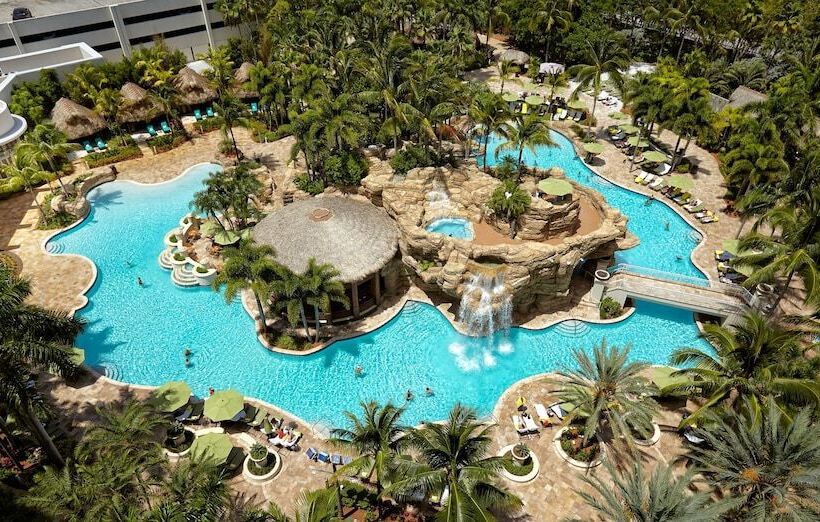 חדר דלוקס נוף בריכה, Seminole Hard Rock Hotel & Casino Hollywood