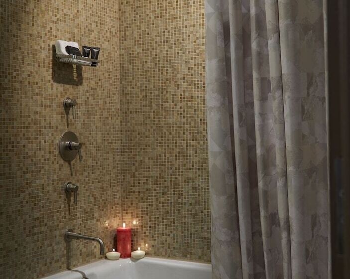 풀장 전망 디럭스 룸, Seminole Hard Rock Hotel & Casino Hollywood