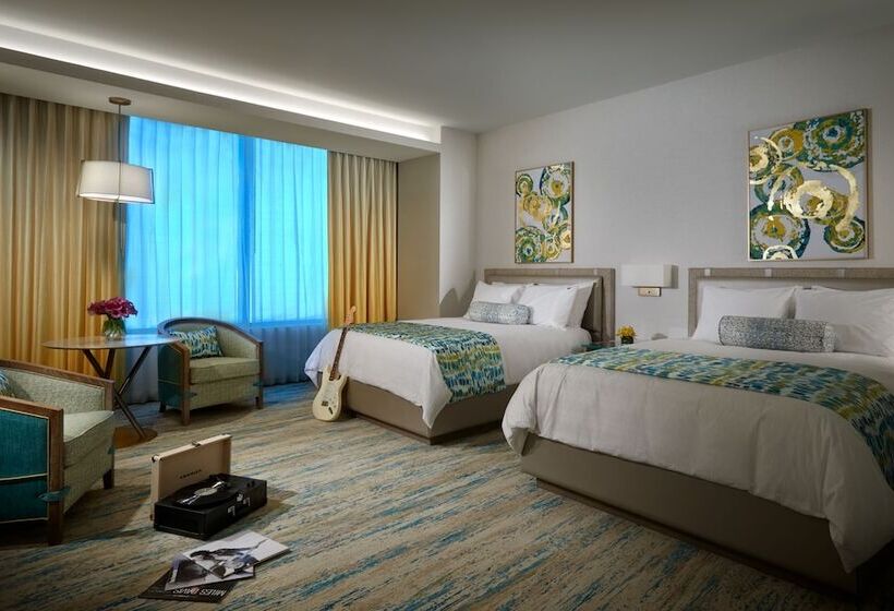 חדר דלוקס נוף בריכה, Seminole Hard Rock Hotel & Casino Hollywood
