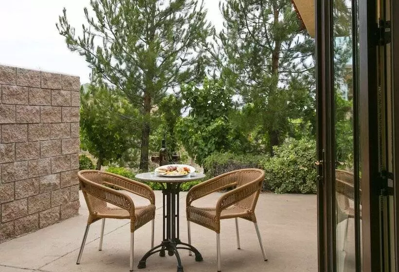 ویلای لوکس 1 خوابه, South Coast Winery Resort & Spa