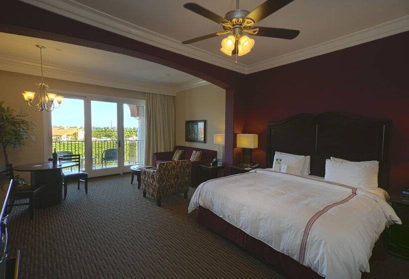 스위트, South Coast Winery Resort & Spa