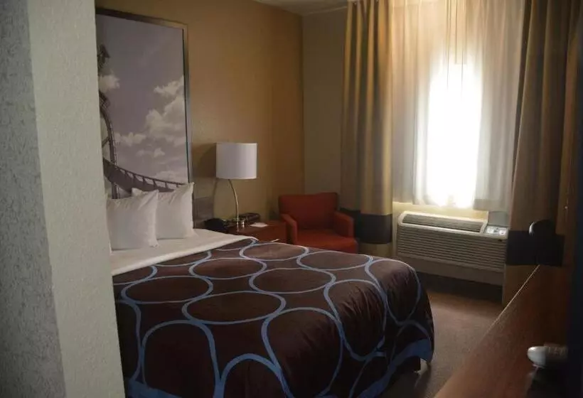 اتاق استاندارد, Super 8 By Wyndham Altoona