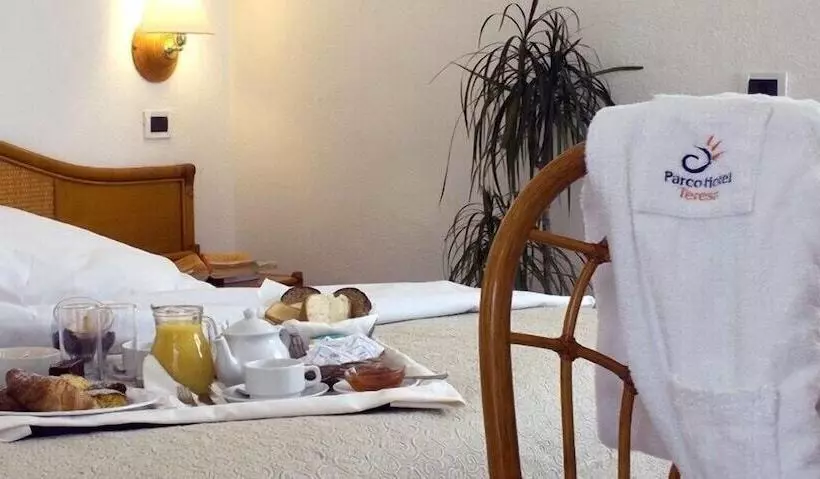 اتاق استاندارد با چشمانداز دریا, Terme Villa Teresa