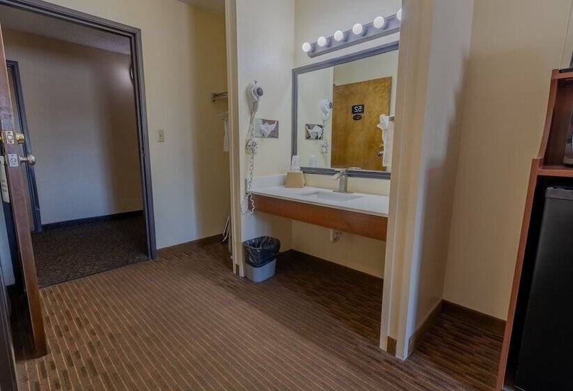 스탠다드 룸 더블 침대 2개, Thunderbird Lodge