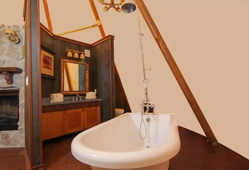 Standard Tent, Westgate River Ranch Resort & Rodeo