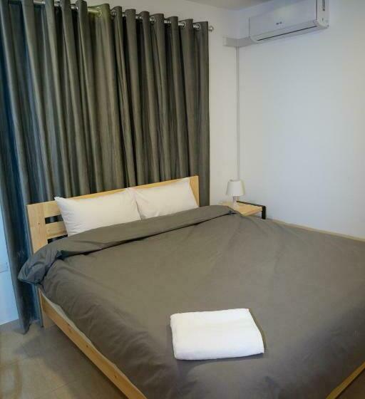 اتاق استاندارد, Dali House