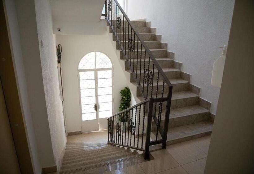 آپارتمان 3 خوابه, Dali House