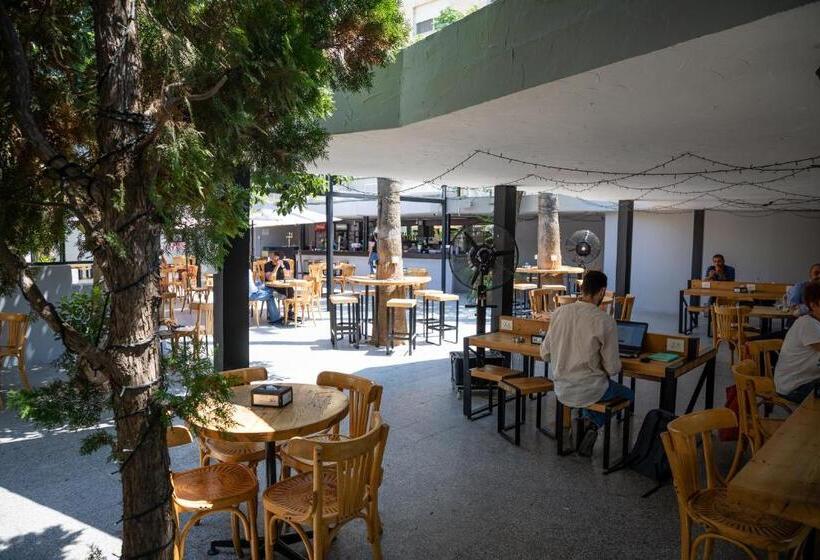 اتاق لوکس, Dali House