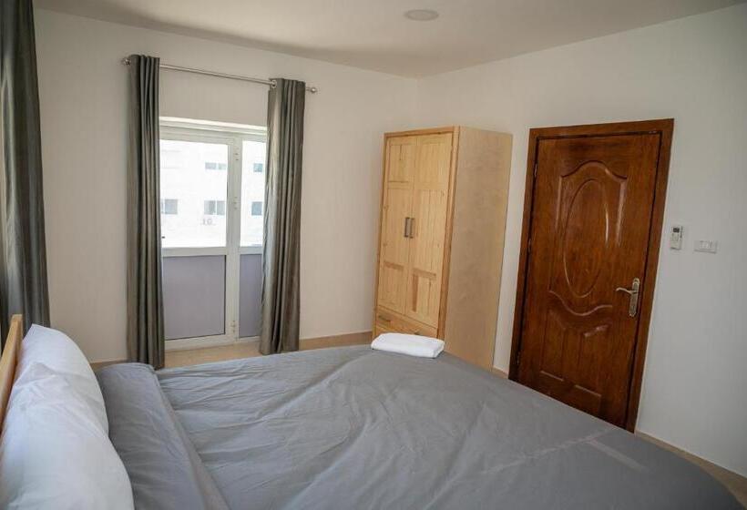 آپارتمان 2 خوابه, Dali House