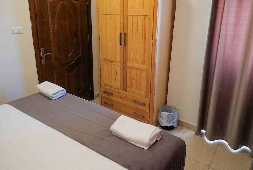 آپارتمان 3 خوابه, Dali House