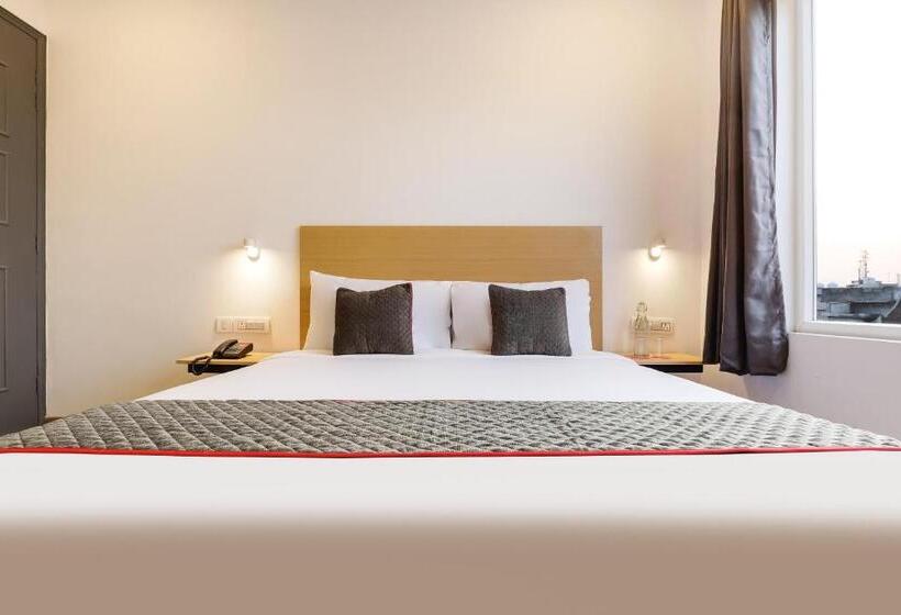 Deluxe Trippelrum, Super Townhouse Golden Avenue Road