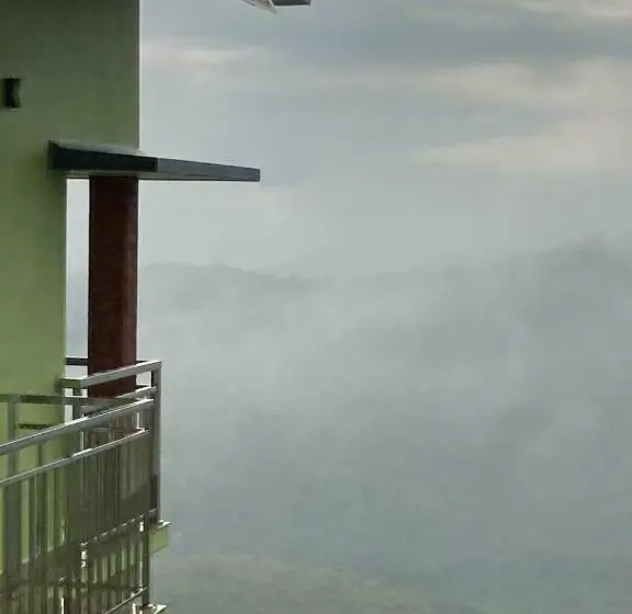 デラックスルーム, Vaga Mist Resort Vagamon