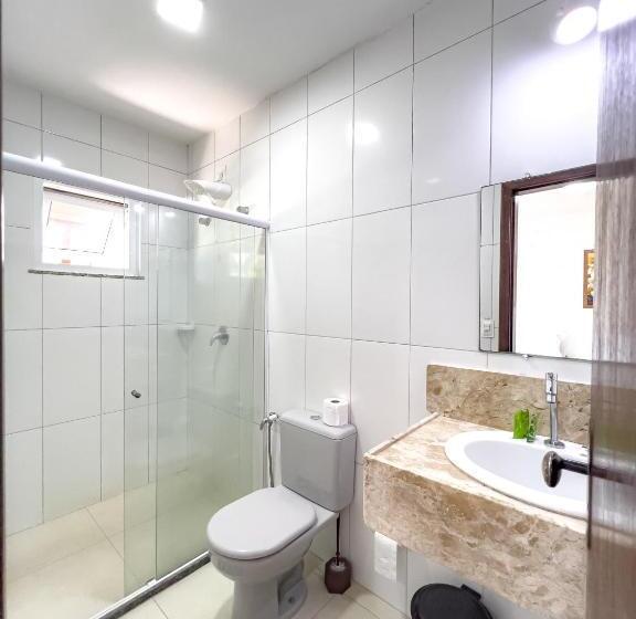 Deluxe Neljän Hengen Huone, Pousada Linda Flor